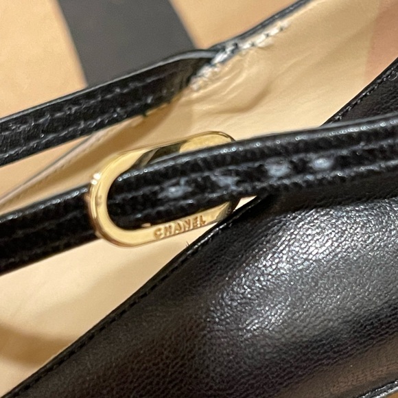 Chanel Black and Beige Mary Jane’s CC Back Logo - Picture 10 of 11